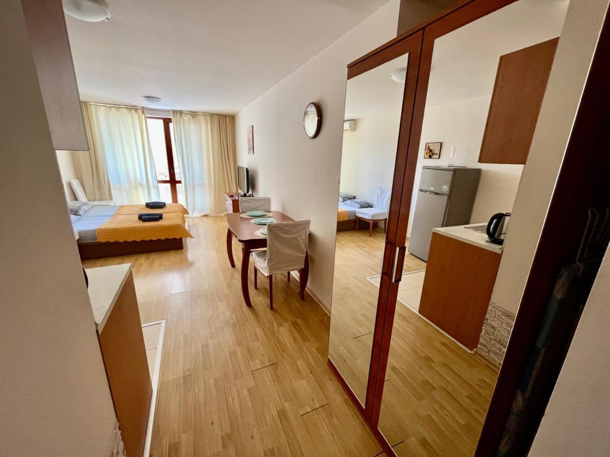 Alexandr Apartments Vigo Nessebar Eksteriør billede