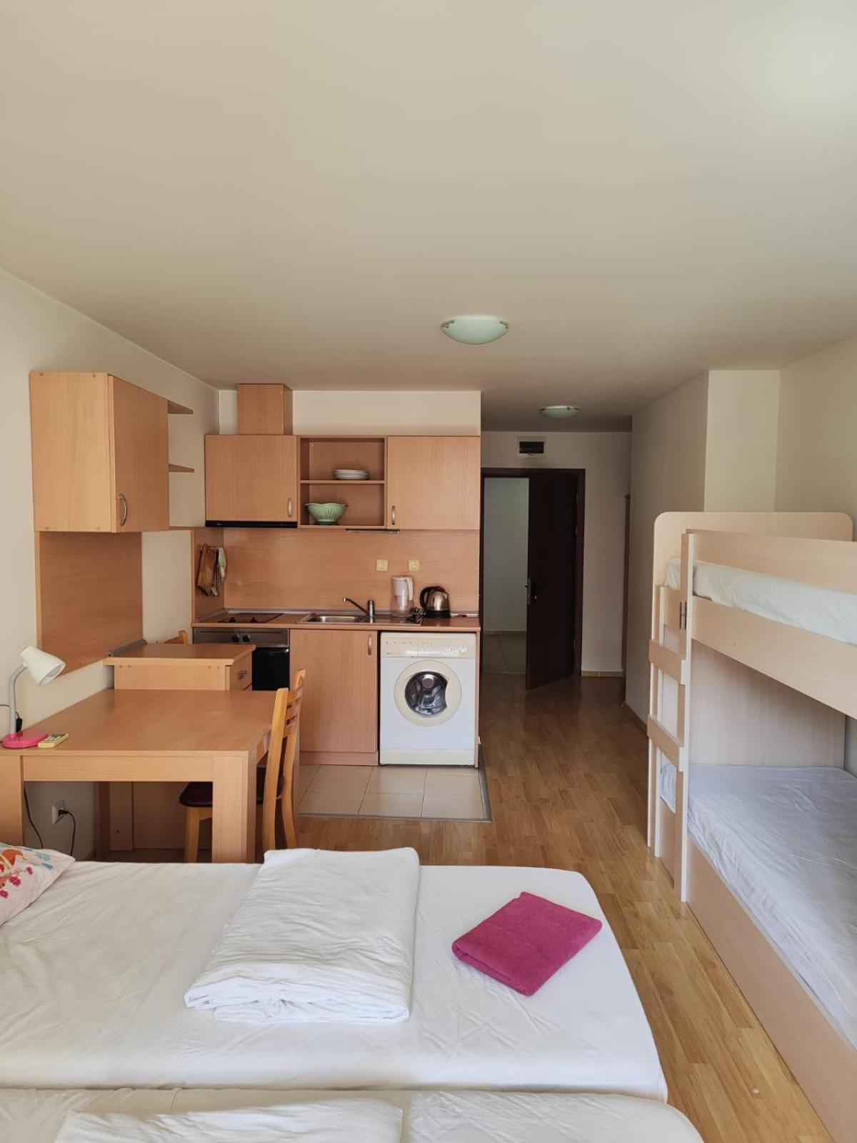 Alexandr Apartments Vigo Nessebar Eksteriør billede
